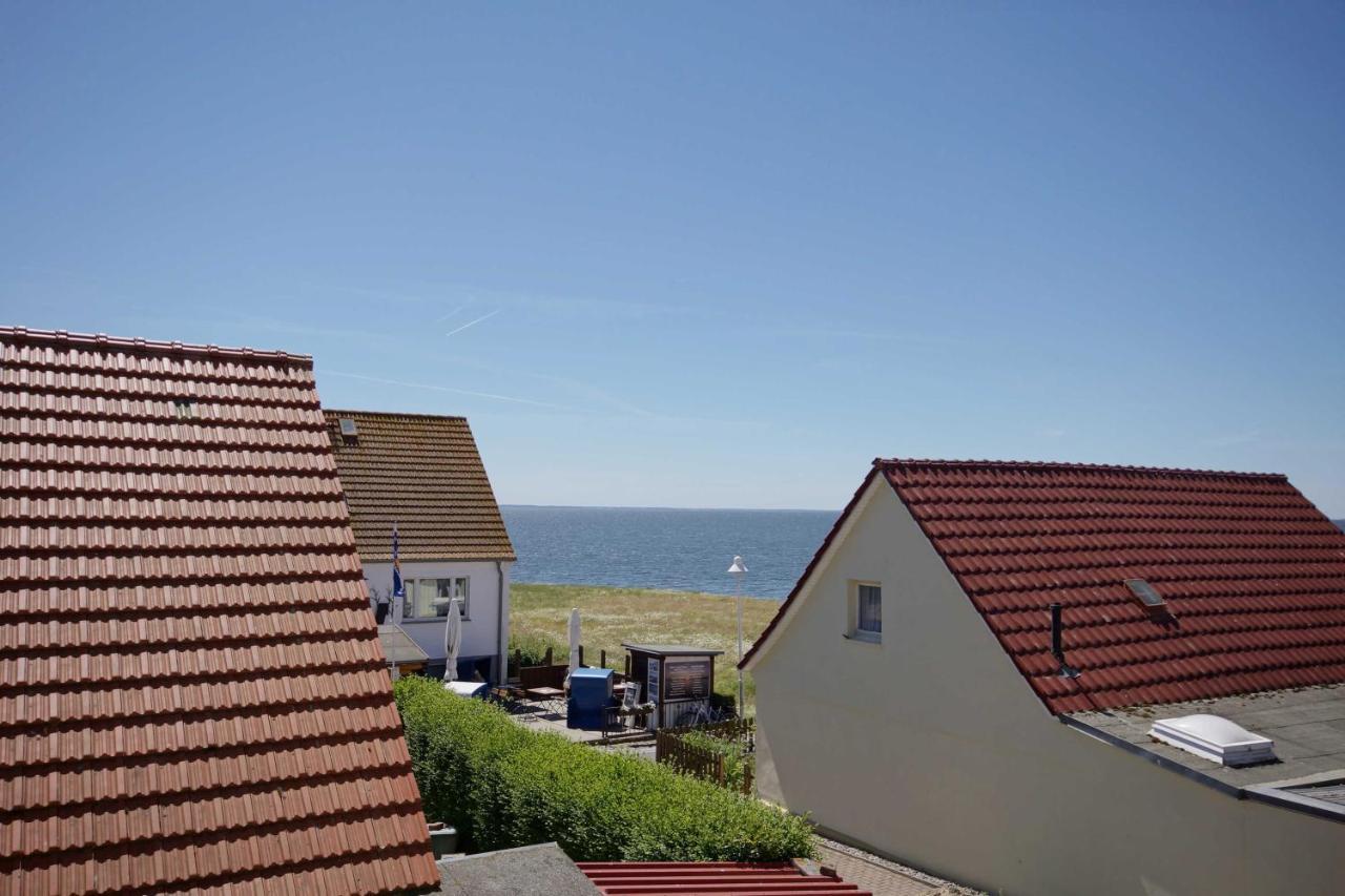 Ferienwohnungen Beim Fischer Und Sin Fru Klein Zicker Exterior photo