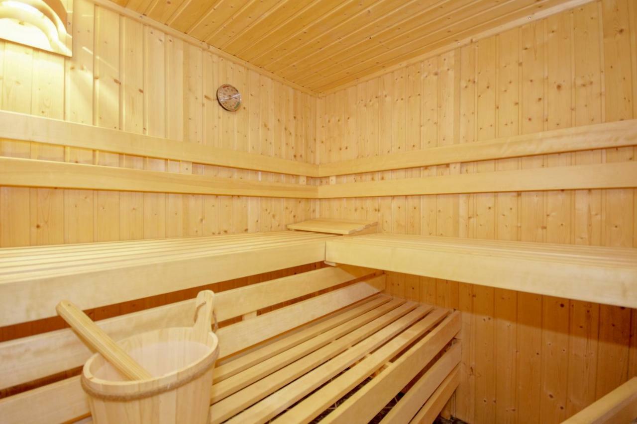 Ferienwohnungen Beim Fischer Und Sin Fru Klein Zicker Exterior photo